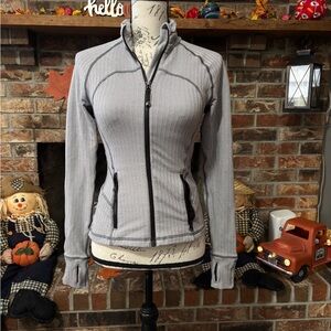 Lululemon Define Women's Gray Zip-Up Jacket